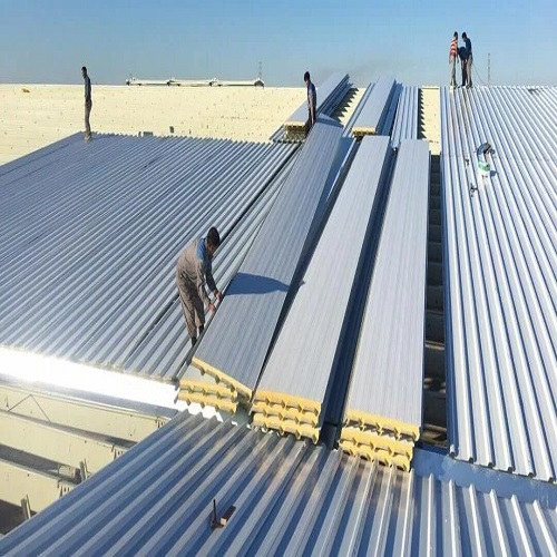 اجرای ساندویچ پانل سوله